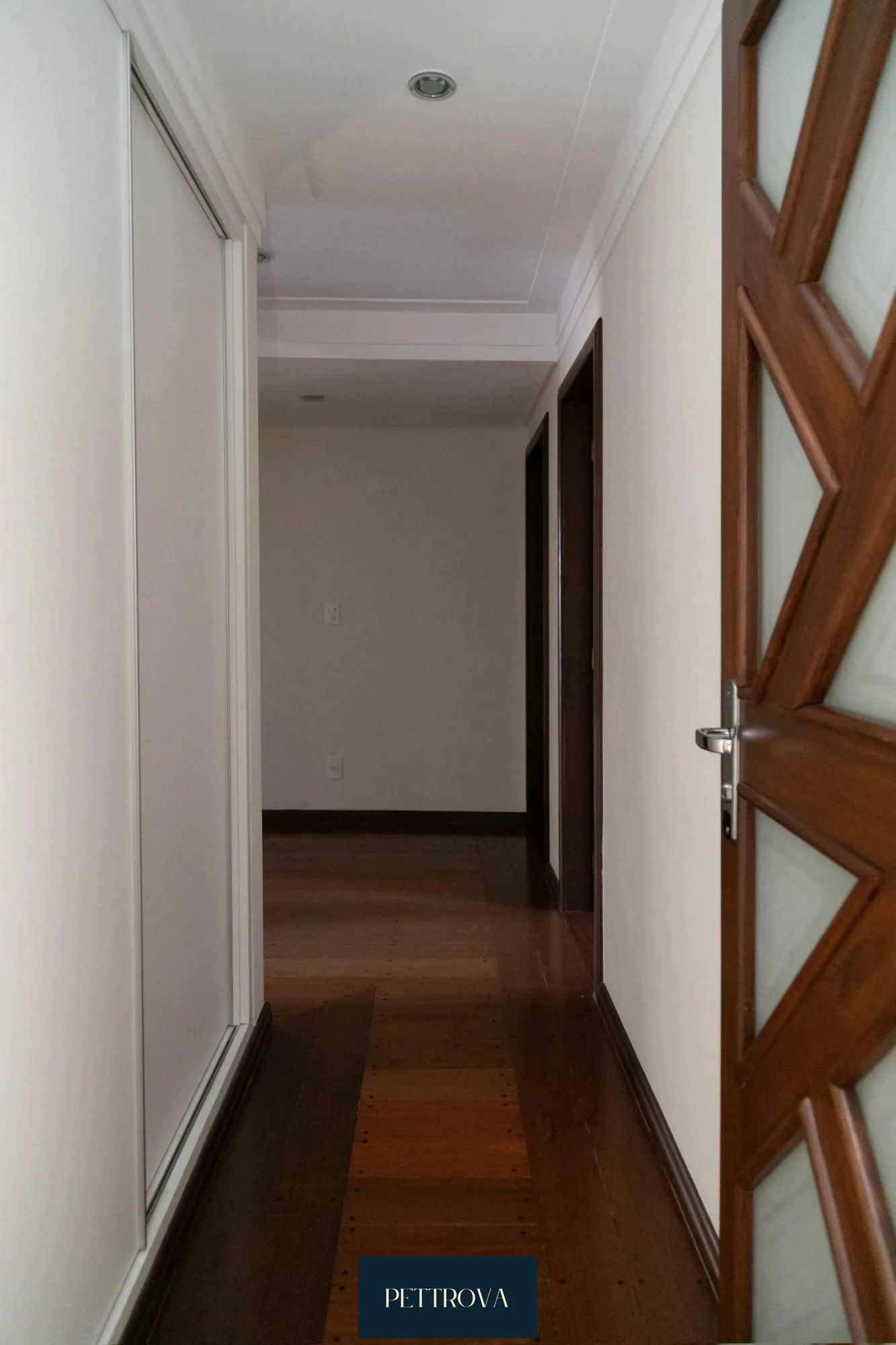 Apartamento com 4 Dormitórios à venda, 309 m² por R$ 2.400.000,00 Apartamento com 4 Dormitórios à venda, 309 m² por R$ 2.400.000,00
