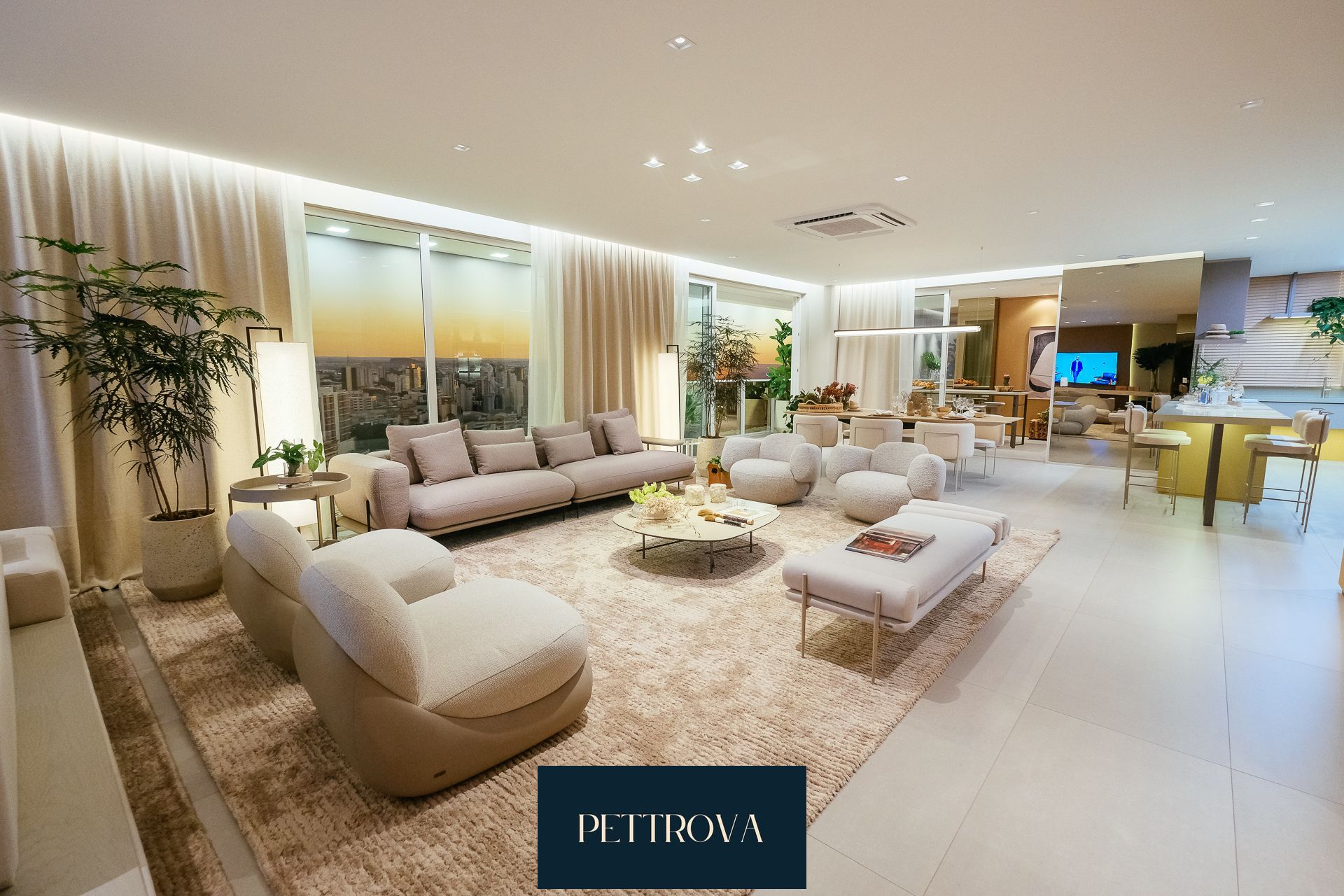 Apartamento à venda  no Centro - Cascavel, PR. Imóveis