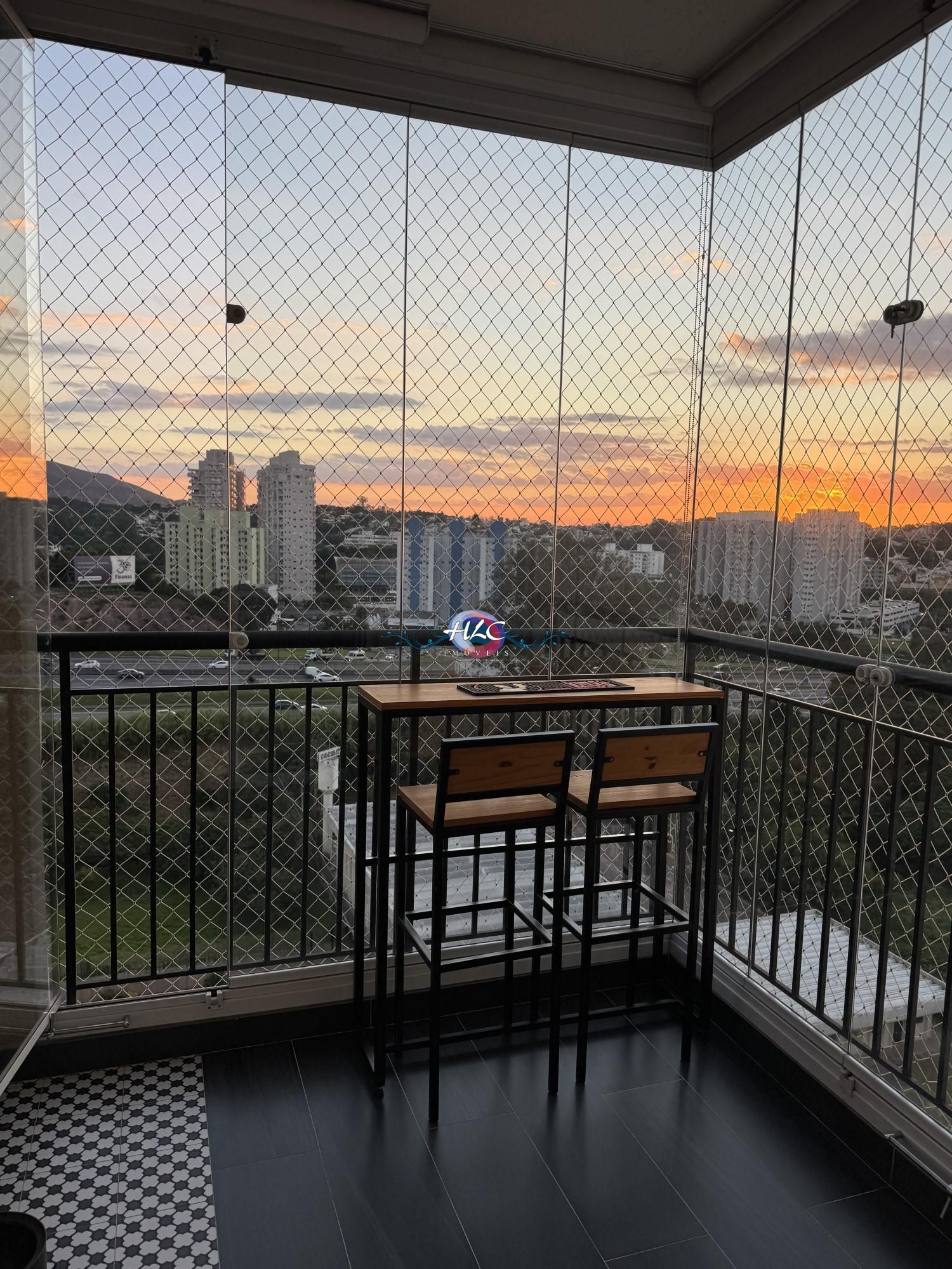 Apartamento com 2 Dormitórios à venda, 66 m² por R$ 670.000,00 Apartamento com 2 Dormitórios à venda, 66 m² por R$ 670.000,00