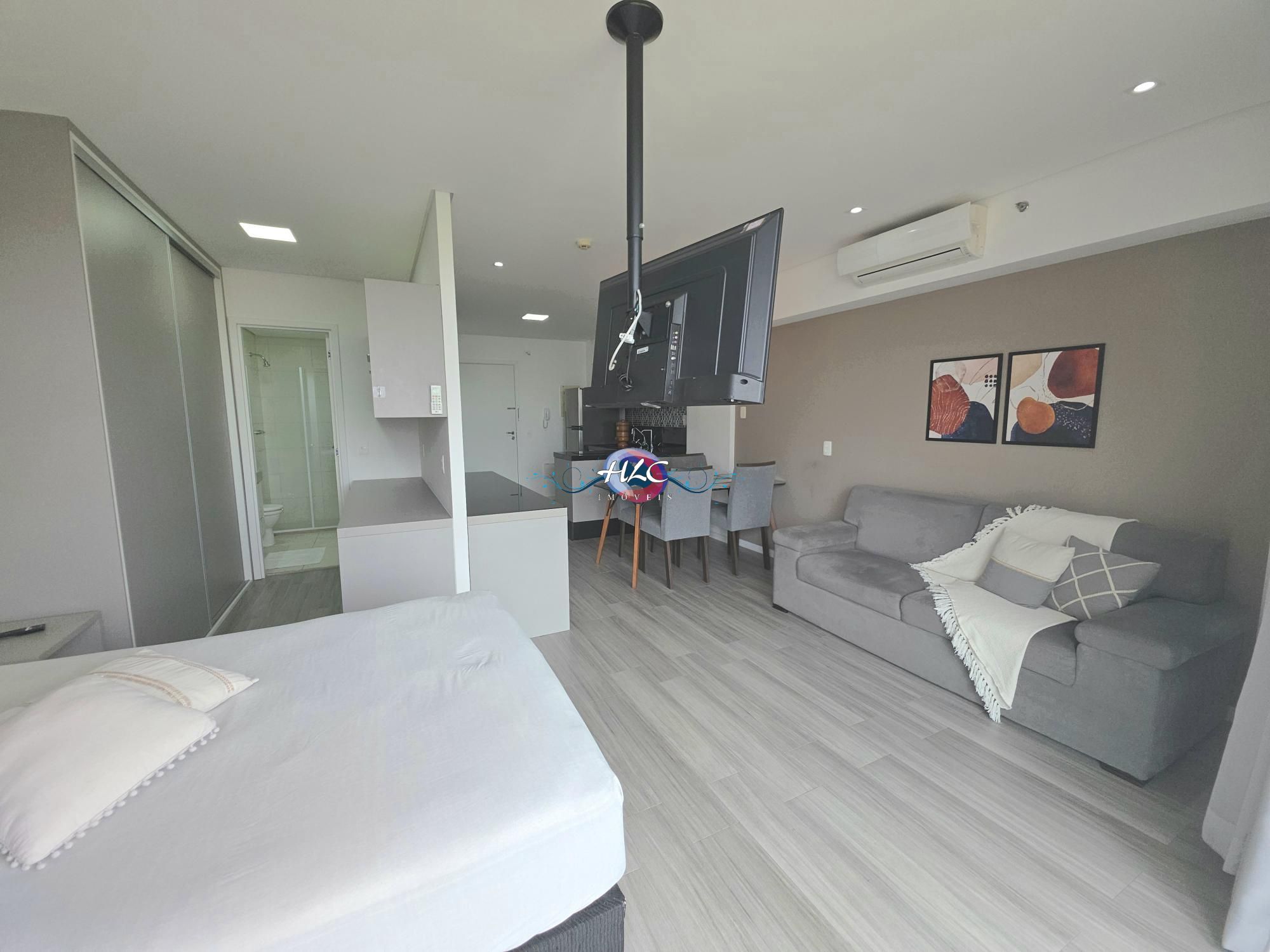 Flat com 1 Dormitórios para alugar, 45 m² por R$ 3.300,00 Flat com 1 Dormitórios para alugar, 45 m² por R$ 3.300,00