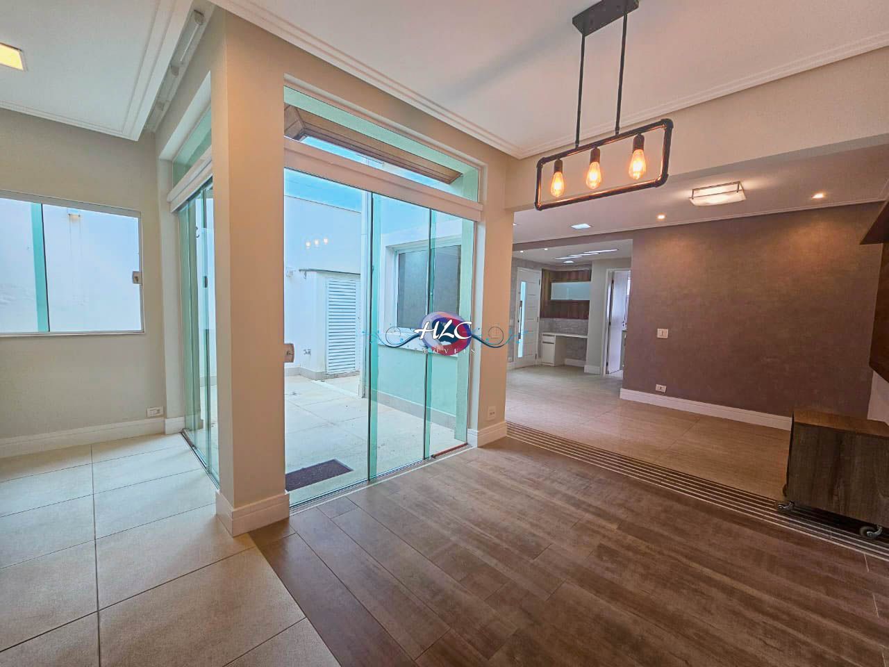 Casa em condomínio com 3 Dormitórios à venda, 120 m² por R$ 860.000,00 Casa em condomínio com 3 Dormitórios à venda, 120 m² por R$ 860.000,00