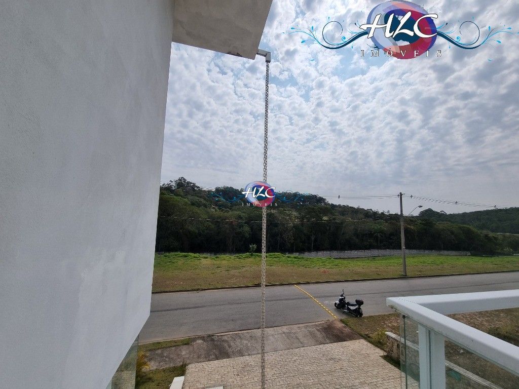 Sobrado com 3 Dormitórios à venda, 278 m² por R$ 1.175.000,00 Sobrado com 3 Dormitórios à venda, 278 m² por R$ 1.175.000,00