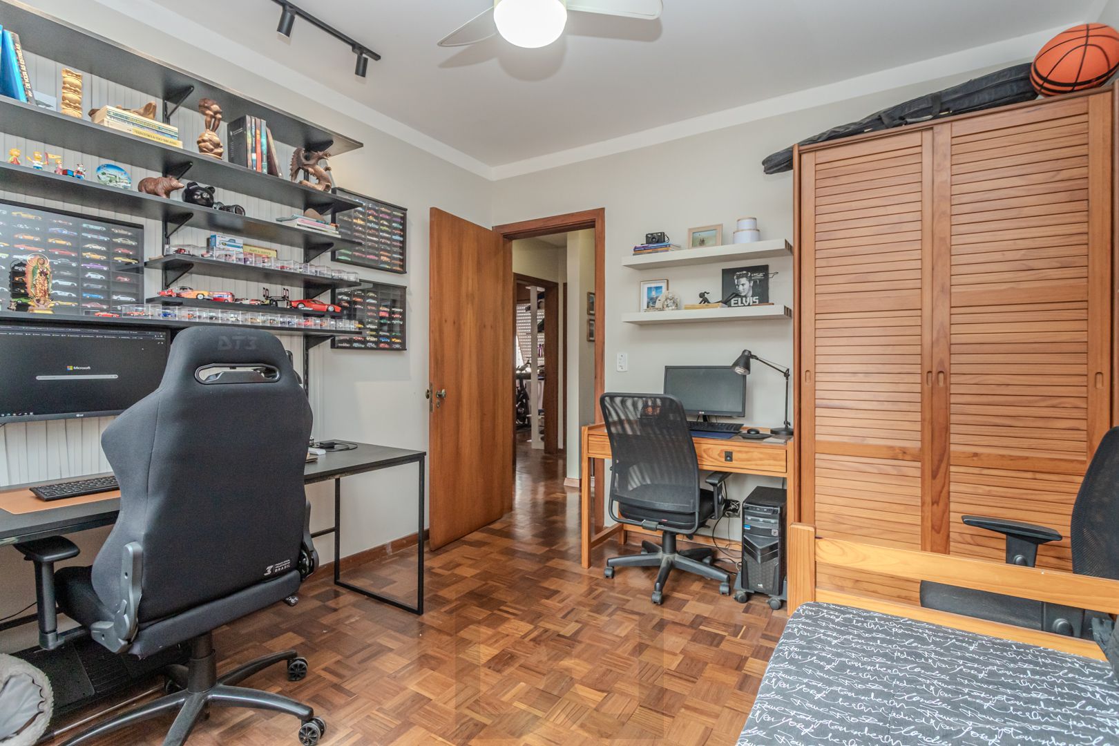 Apartamento de 3 dormitórios e vaga no bairro Petrópolis — foto 16