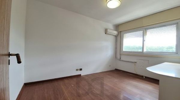 Apartamento na Cidade Baixa de 3 dormitórios e 1 vaga DESOCUPADO — foto 13