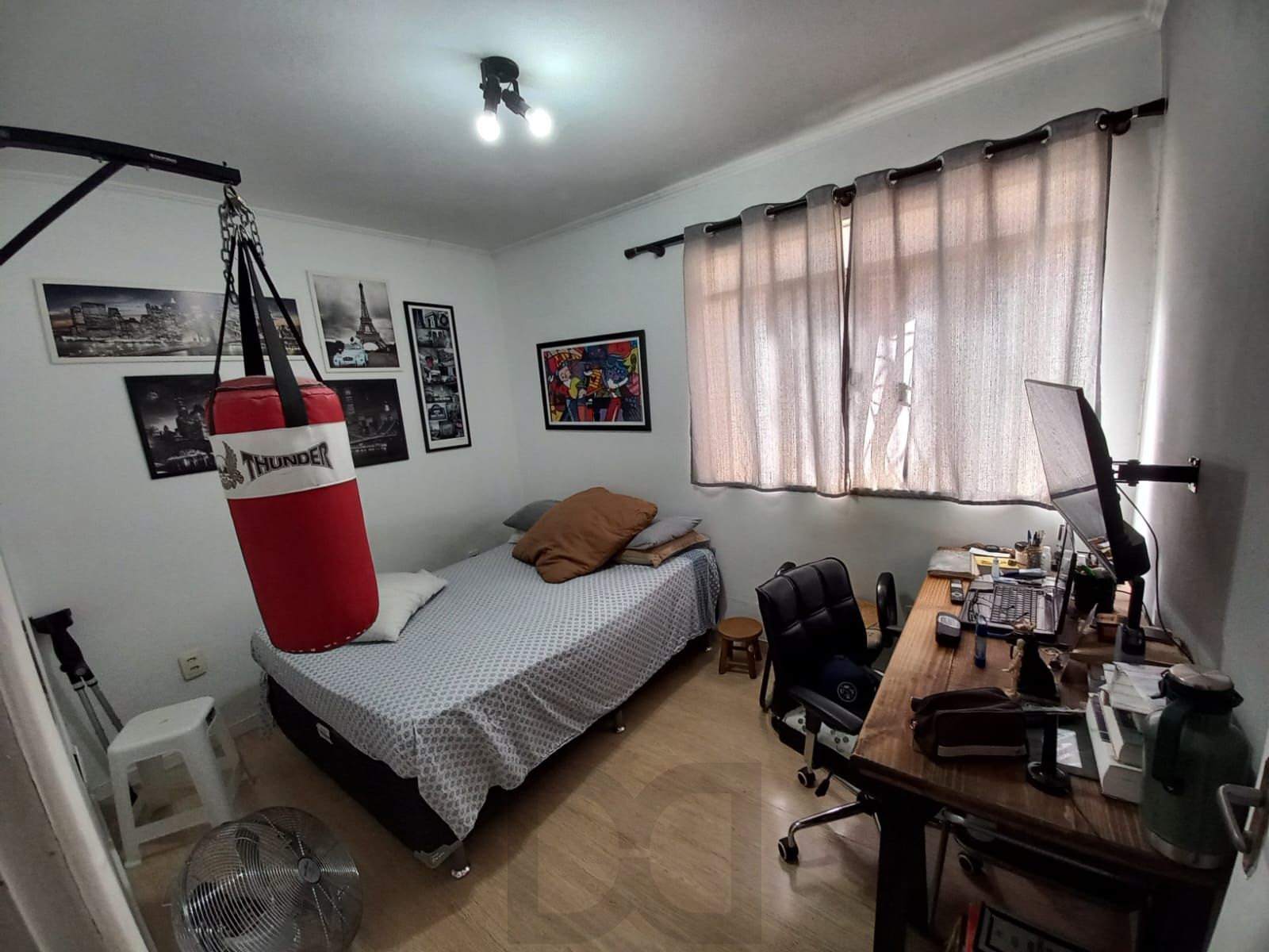 EXCELENTE APARTAMENTO TÉRREO DE 2 DORMITÓRIOS, SEMIMOBILIADO, À VENDA NO BAIRRO MENINO DEUS, PORTO ALEGRE. — foto 12