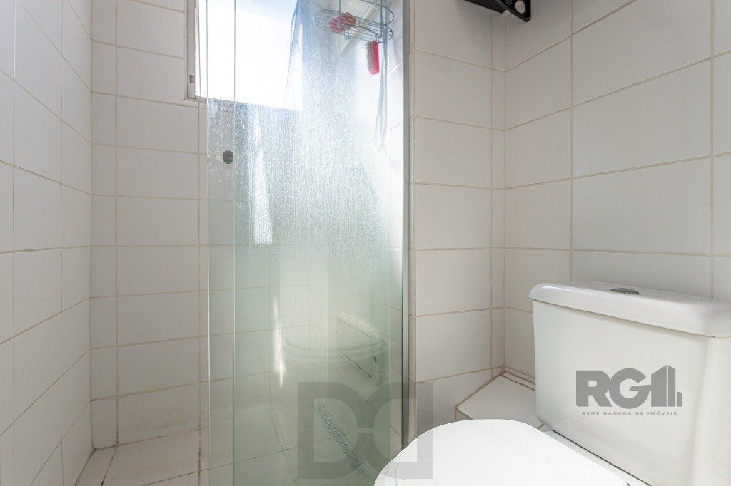 Apartamento no Sarandi de 2 dormitórios vaga e infra MOBILIADO E DESOCUPADO — foto 11