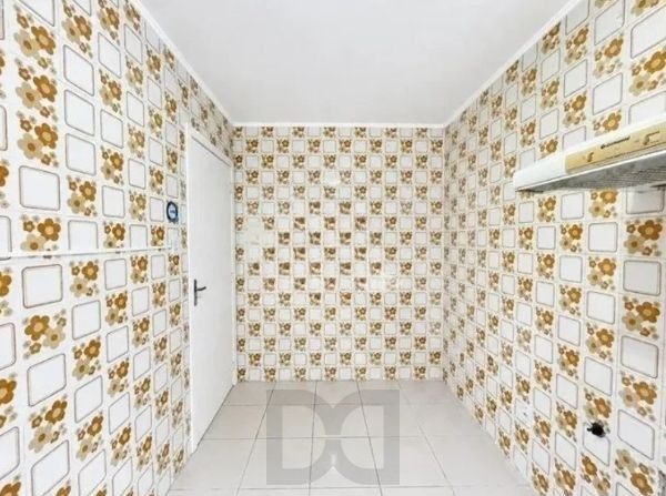 Apartamento no bairro Higienópolis de 2 dormitórios e vaga DESOCUPADO — foto 12