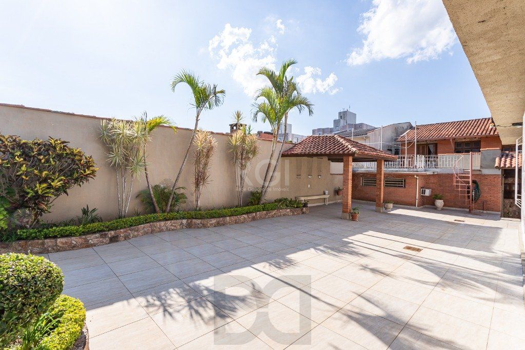 Casa sobrado no Partenon de 3 dormitórios e amplo pátio — foto 64