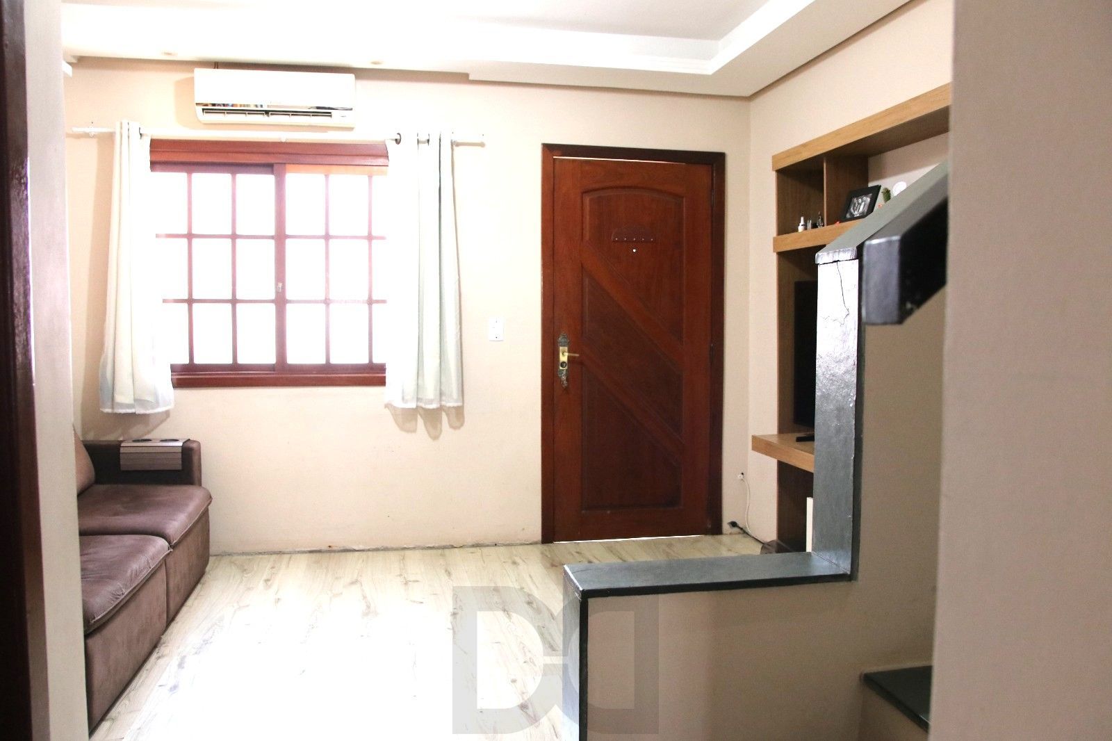 Casa sobrado na Hípica de 2 dormitórios e 2 vagas — foto 2