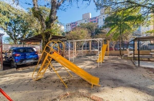 Apartamento térreo no Humaitá de 2 dormitórios e vaga — foto 18