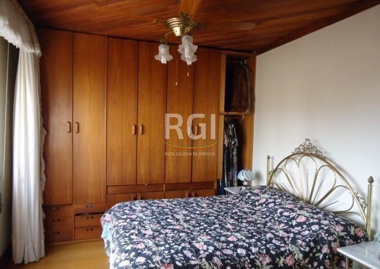 Cobertura para Venda - 255.99m², 5 dormitórios, sendo 1 suites, 2 vagas - Menino Deus — foto 12