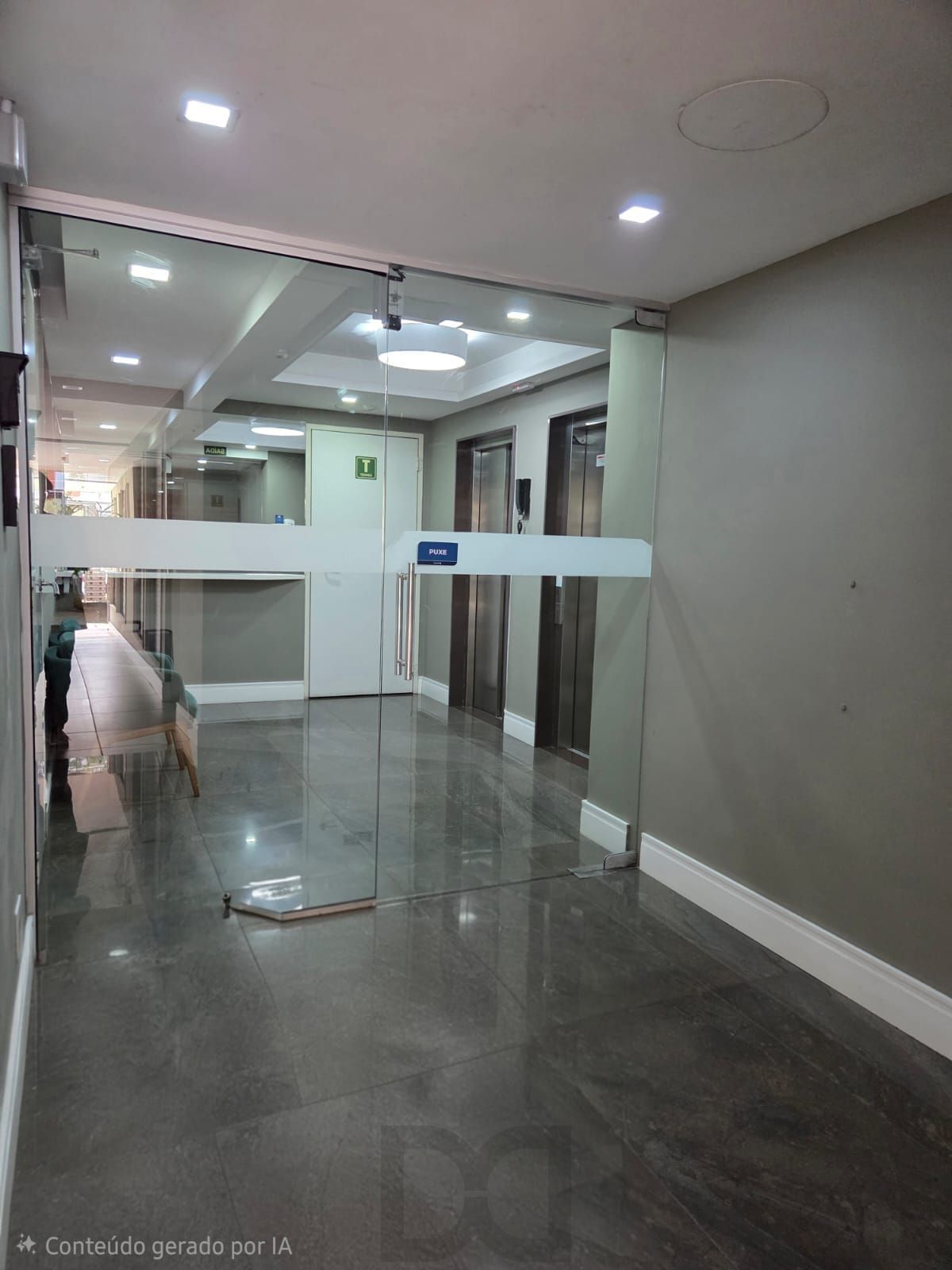 APTO COM 2 DORMITORIOS E BOX, BAIRRO PETROPOLIS — foto 15