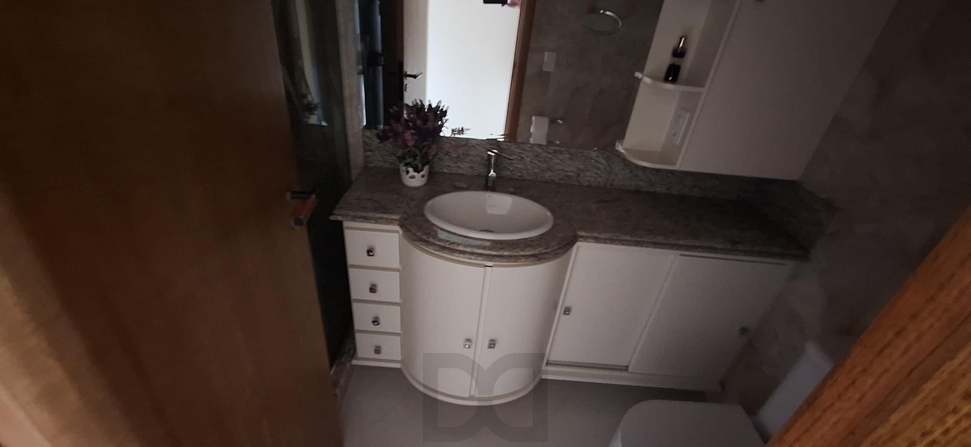 LINDO APARTAMENTO COM VISTAS NA MELHOR LOCALIZAÇÃO DO BAIRRO PETRÓPOLIS — foto 42
