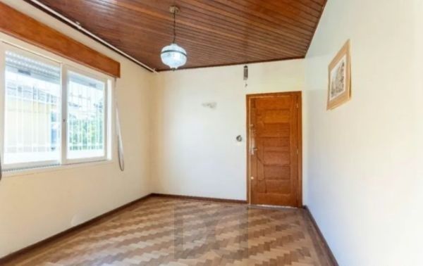Casa no bairro Jardim Itú com edícula e 3 vagas — foto 13