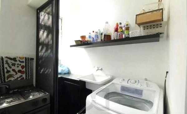 Apartamento no Petrópolis de 2 dormitórios REFORMADO — foto 16