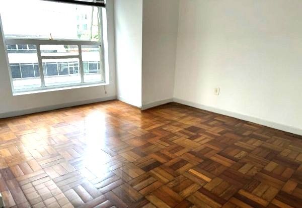 Apartamento no Centro de 1 dormitório — foto 1