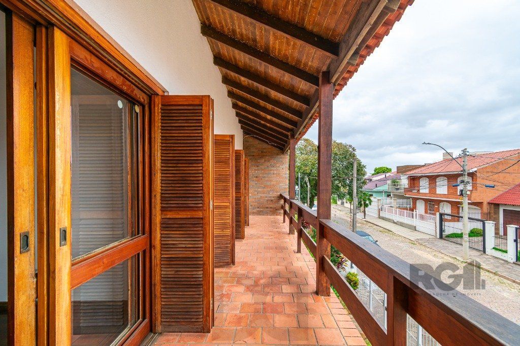 Casa no Jardim Itu com 6 dormitórios e 2 vagas e piscina — foto 47
