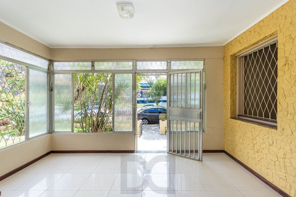 Casa para Venda - 740m², 5 dormitórios, sendo 1 suites, 3 vagas - Vila Assunção — foto 3