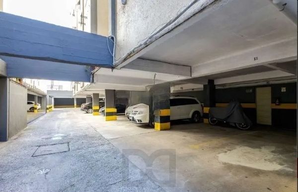 Apartamento na Cidade Baixa de 3 dormitórios e 1 vaga DESOCUPADO — foto 33