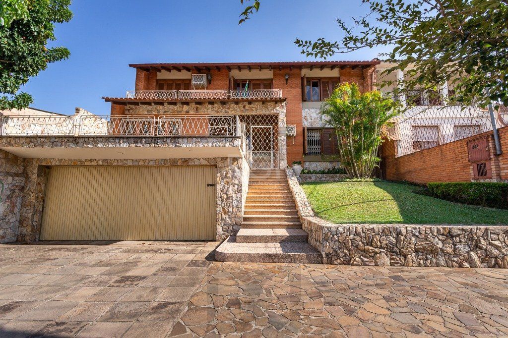 Casa sobrado no Partenon de 3 dormitórios e amplo pátio — foto 80