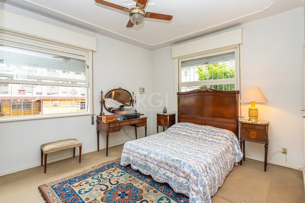 Casa no bairro Petrópolis de 3 dormitórios — foto 23