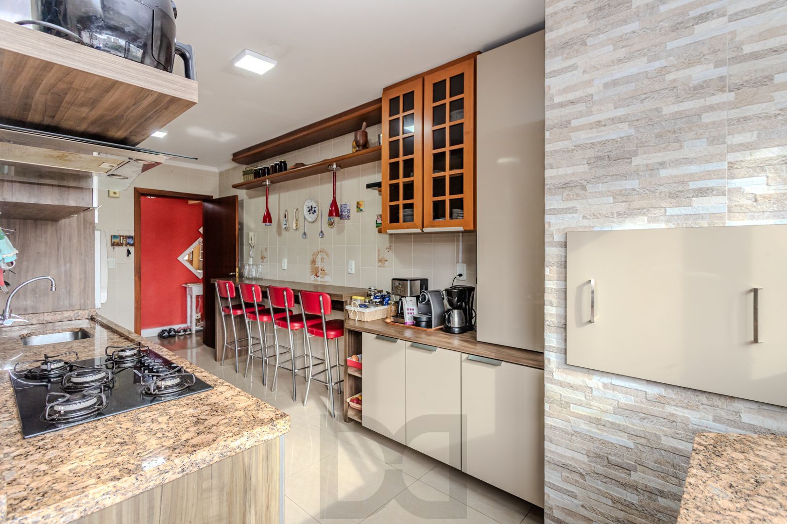 Apartamento no bairro Menino Deus de 4 dormitórios e vaga — foto 6