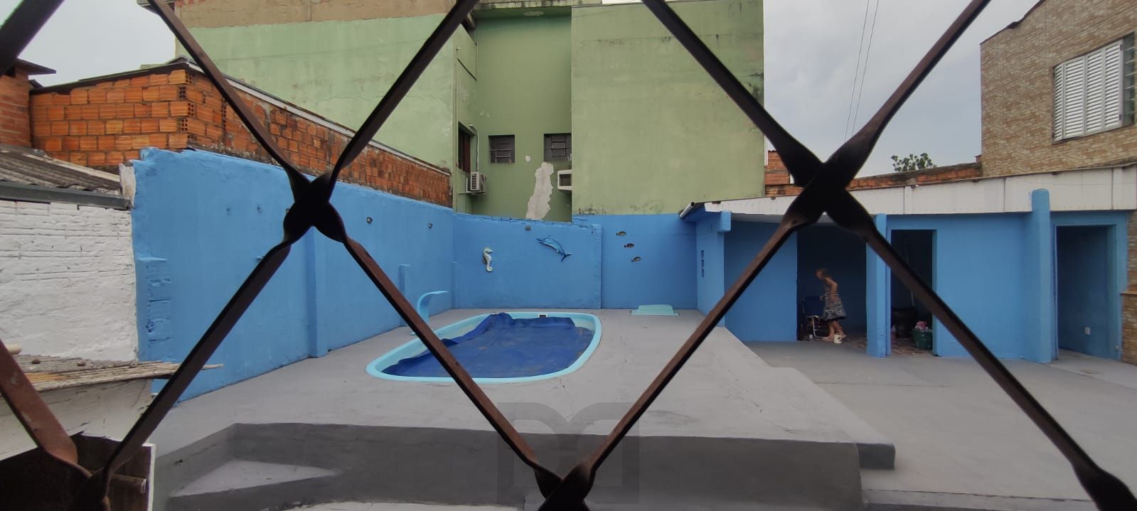 Casa no Sarandi de 2 dormitórios e pátio com piscina — foto 24