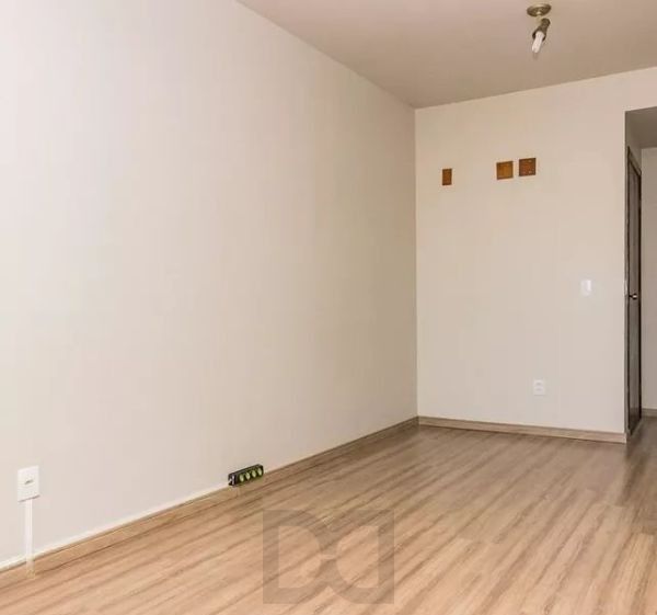 Apartamento amplo no bairro Tristeza de 3 dormitórios e 2 vagas — foto 5