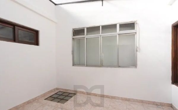 Prédio comercial no bairro Vila Jardim com 550m² — foto 37