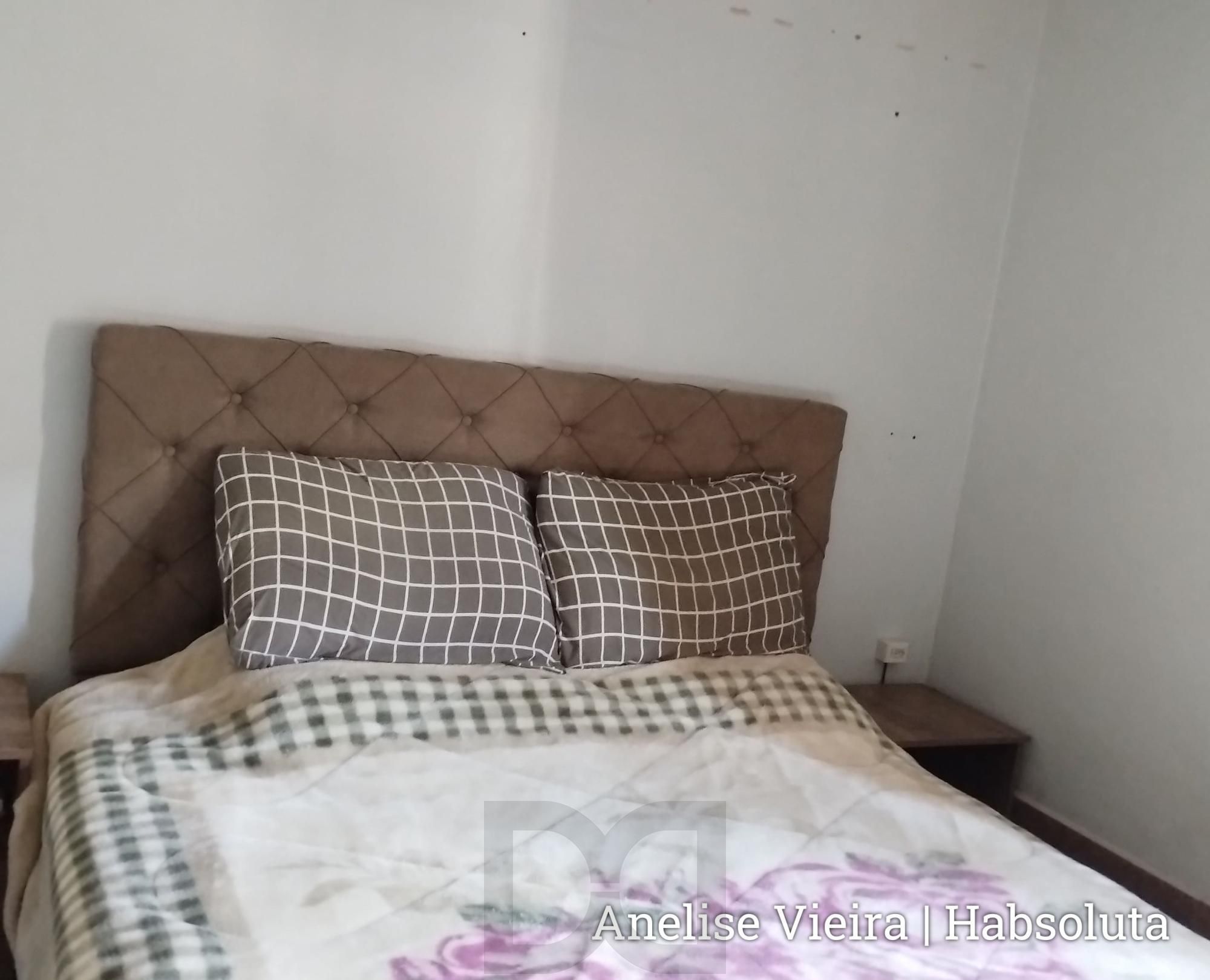 Quarto de casal iluminado