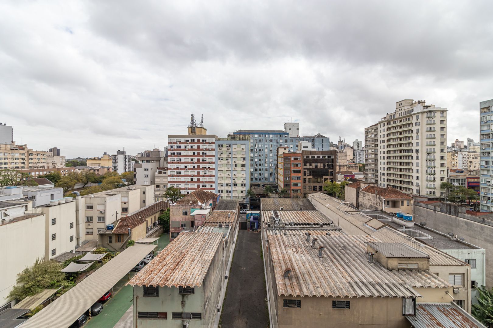 Apartamento no Go Cidade Baixa de 2 dormitórios vaga e infra  DESOCUPADO — foto 20