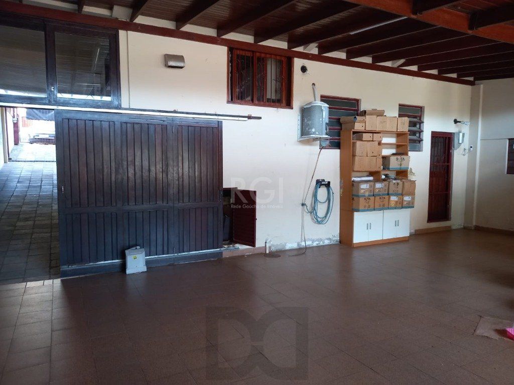 Casa para Venda de 3 dormitórios 6 vagas no bairro Chácara das Pedras — foto 34