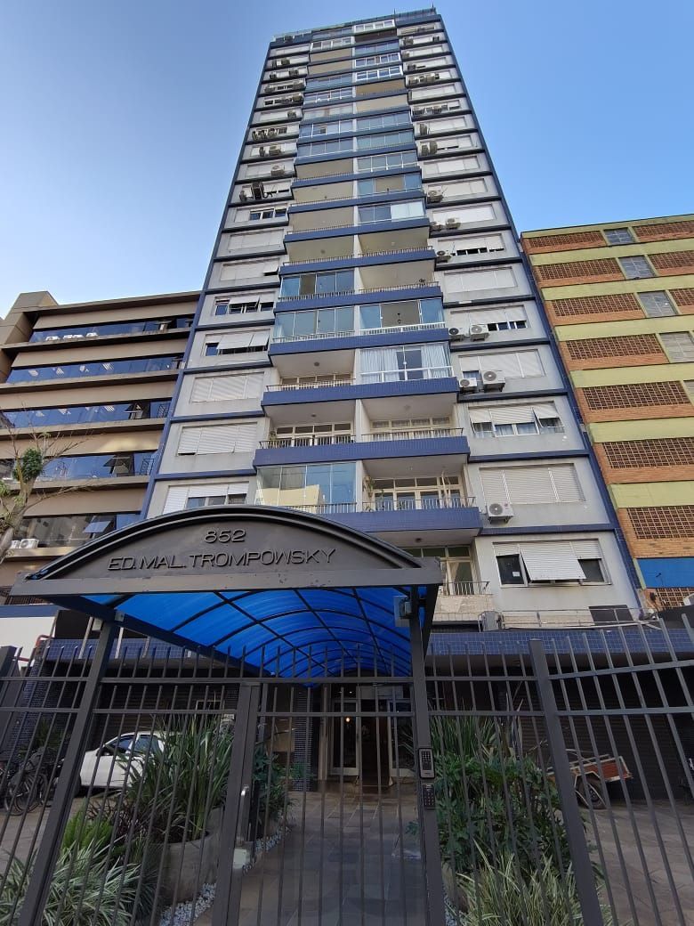 Loja com 143m² no bairro Centro Histórico em Porto Alegre — foto 2
