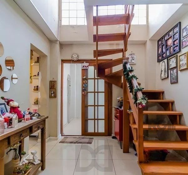 Casa sobrado no Partenon de 4 dormitórios e 2 vagas — foto 6