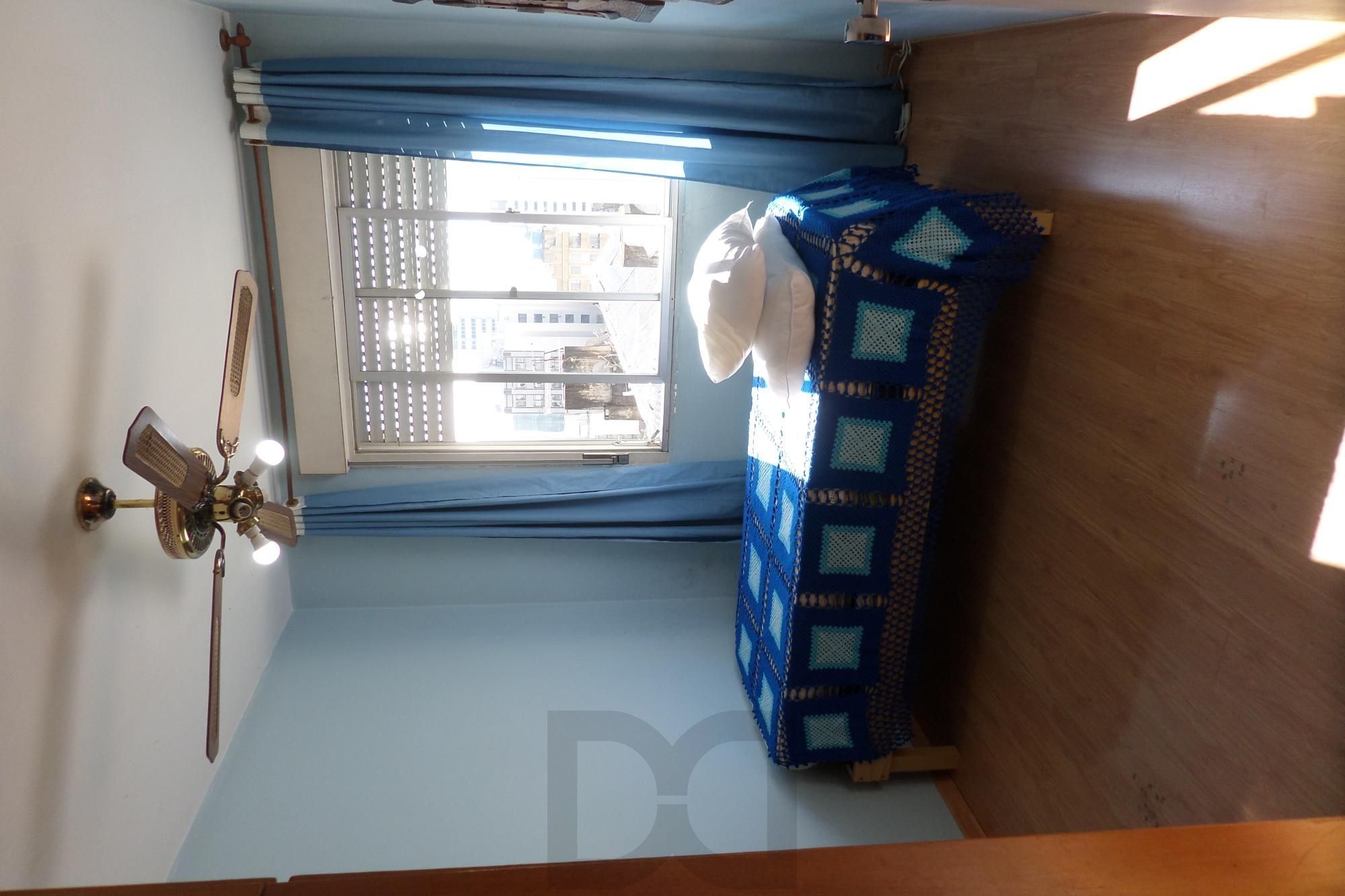 Apartamento no Centro de 2 dormitórios dependência DESOCUPADO — foto 10