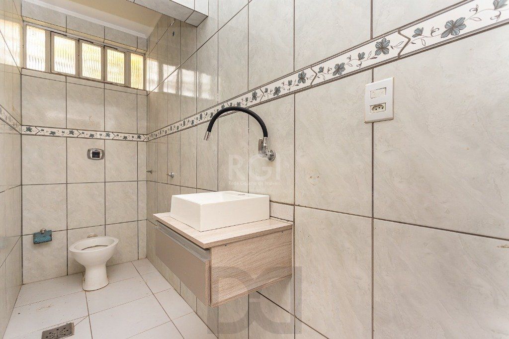 Casa para Venda - 740m², 5 dormitórios, sendo 1 suites, 3 vagas - Vila Assunção — foto 13