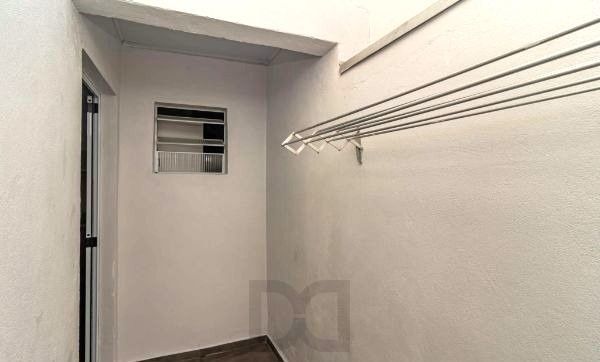 Casa no bairro Jardim Carvalho de 2 dormitórios e amplo pátio — foto 27