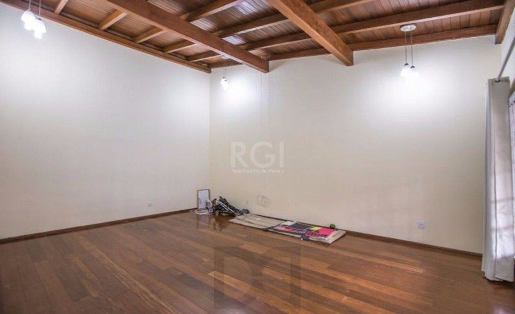 Casa para Venda - 309m², 3 dormitórios, sendo 1 suites, 3 vagas - Medianeira — foto 12