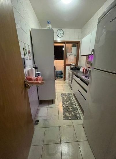 Apartamento na Cavalhada de 2 dormitórios e vaga — foto 11