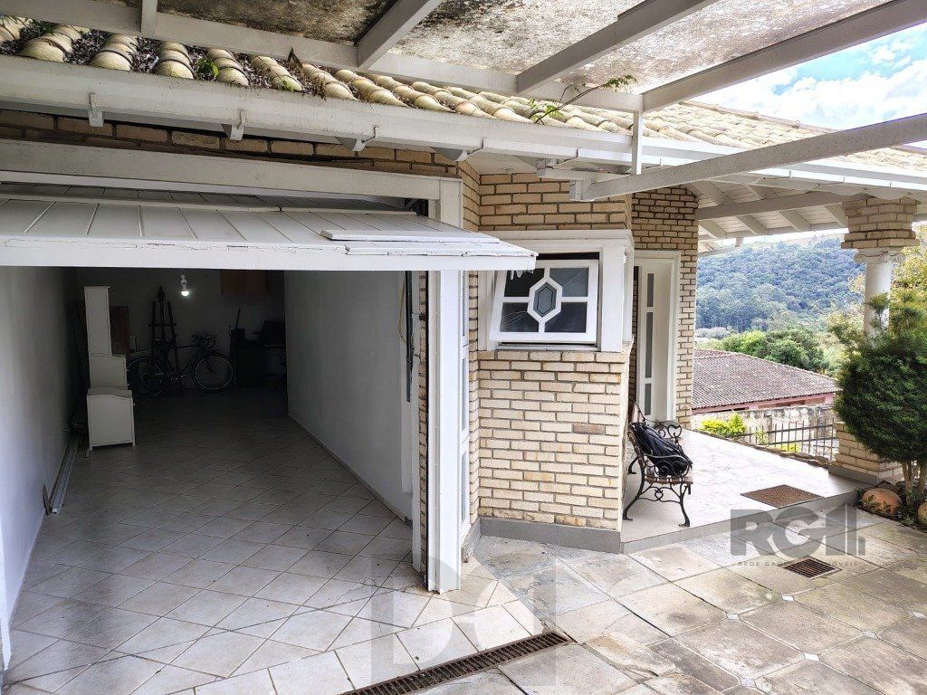 Casa sobrado com 300m² na Vila Nova de 3 dormitórios e 4 vagas — foto 3