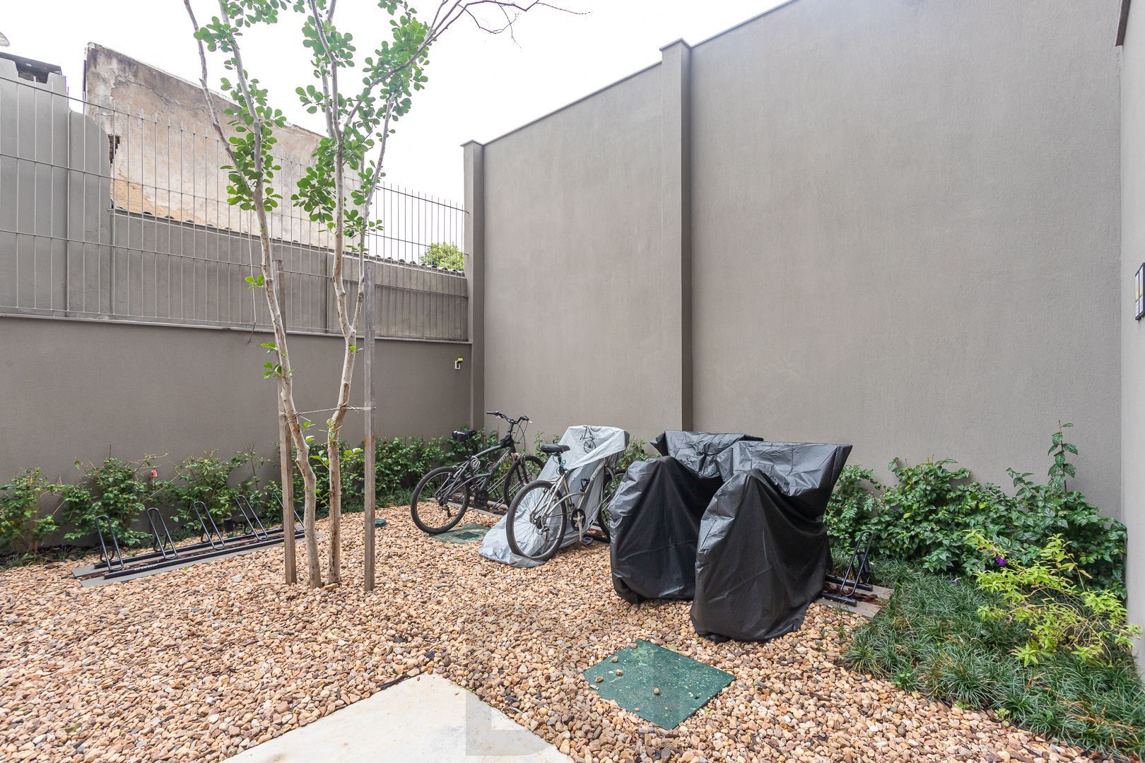 Apartamento 02 dormit com suíte e 01 vaga, no bairro Azenha, em Porto Alegre. — foto 44