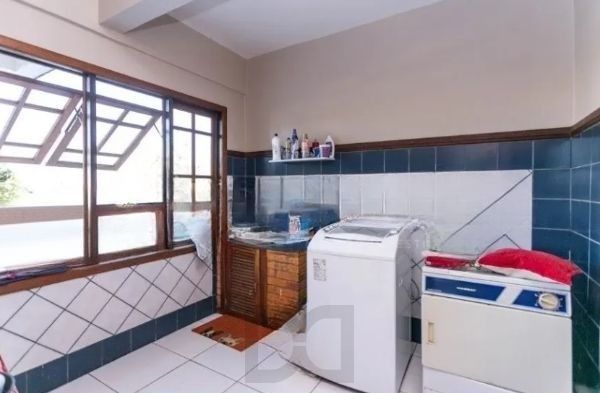 Casa / sobrado no bairro Jardim Itu de 3 dormitórios e pátio com piscina — foto 24