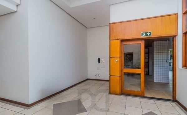 Apartamento na Cavalhada de 2 dormitórios e vaga — foto 20
