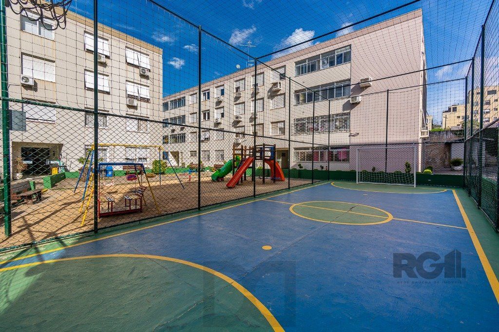 Apartamento no bairro Vila Ipiranga de 2 dormitórios e vaga DESOCUPADO — foto 28