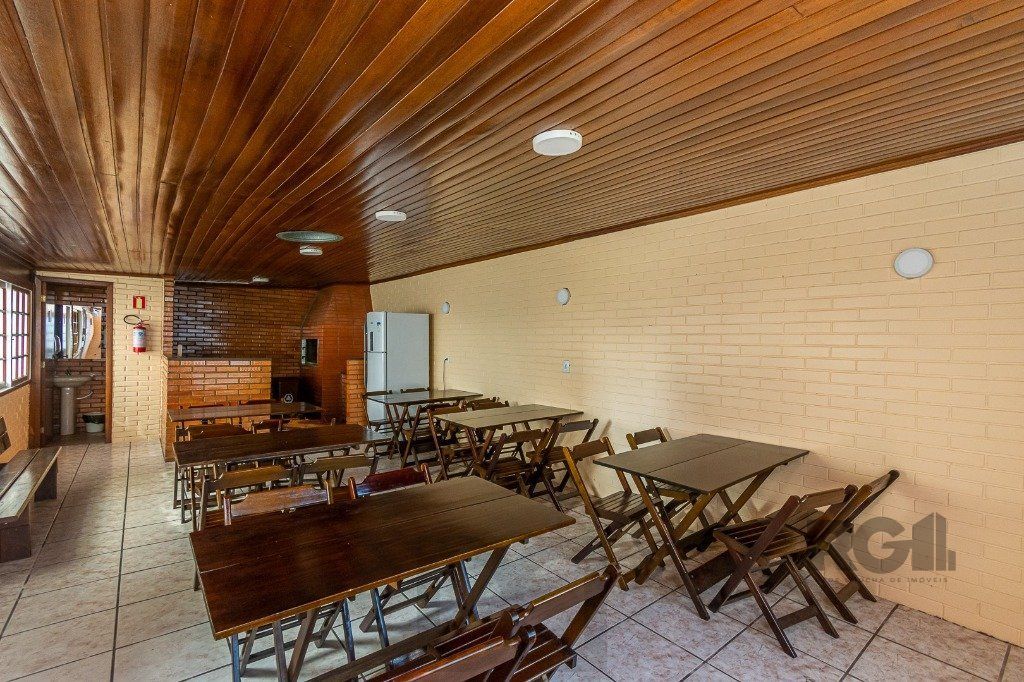Apartamento no bairro Vila Ipiranga de 2 dormitórios e vaga DESOCUPADO — foto 30