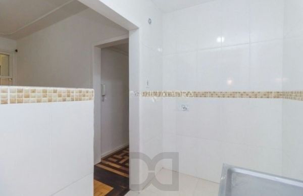 Apartamento no bairro Santana de 2 dormitórios DESOCUPADO — foto 7
