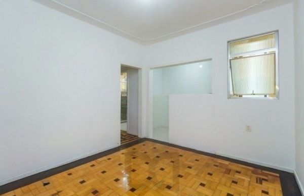 Apartamento no bairro Santana de 2 dormitórios DESOCUPADO — foto 2