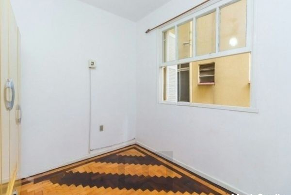 Apartamento no bairro Santana de 2 dormitórios DESOCUPADO — foto 13