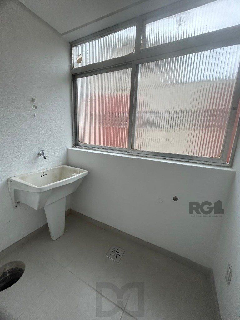 Apartamento no bairro Higienópolis de 1 dormitório e vaga DESOCUPADO — foto 17