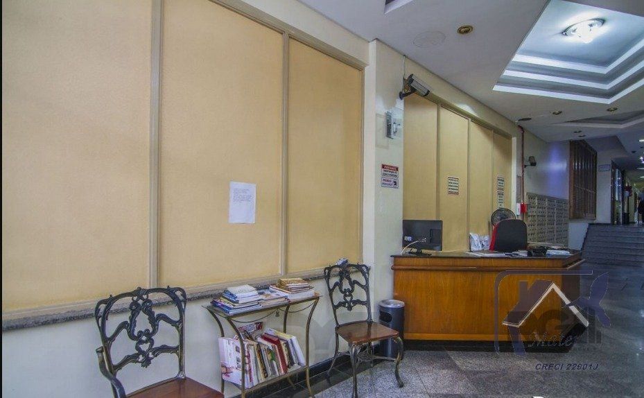 Apartamento JK na Cidade Baixa reformado andar alto — foto 13